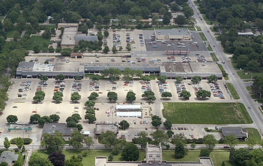 More Photos Of 320-350 S 25th St, Terre Haute Unknown For Lease