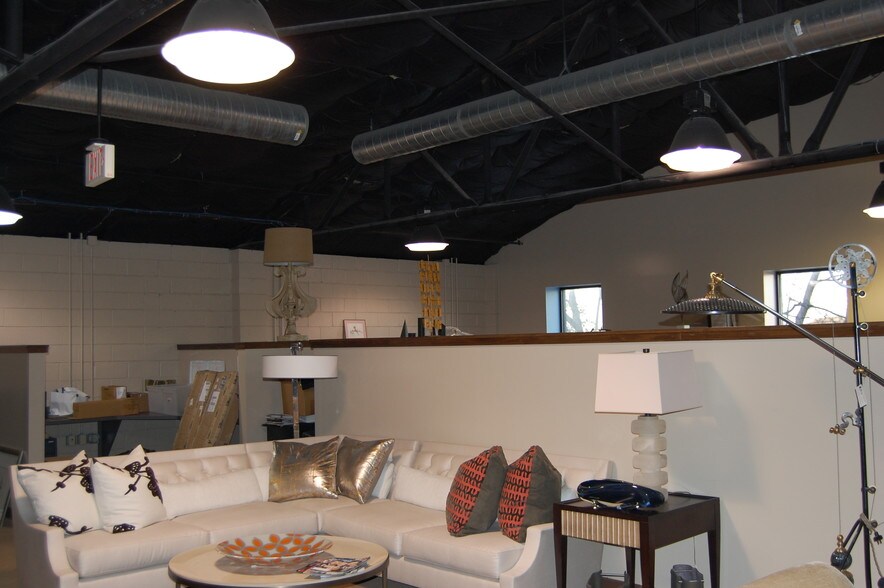 More Photos Of 200 W Tremont Ave, Charlotte Office For Lease