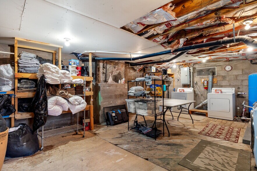 More Photos Of 140 Main St, Greer Specialty For Sale