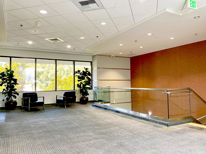 More Photos Of 6950 Hollister Ave, Goleta Medical For Lease