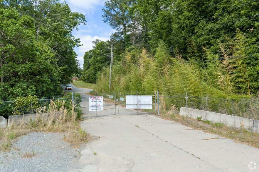 More Photos Of 220 Cargill Road Connector, Macon Land For Sale