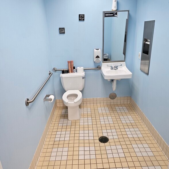 More Photos Of 602 S Atwood Rd, Bel Air Medical For Lease