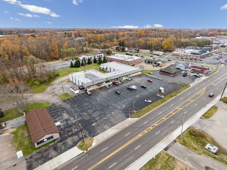 More Photos Of 6704-6720 N Ridge Rd, Madison General Retail For Sale