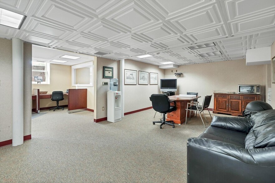 More Photos Of 27 Cleveland St, Valhalla Loft Creative Space For Sale