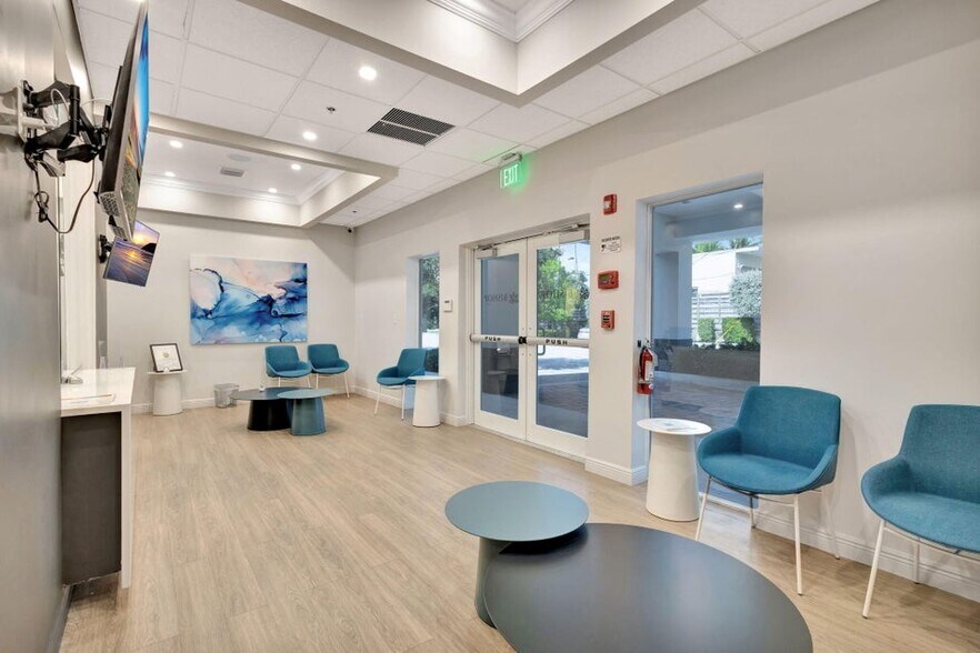 More Photos Of 402 SE 6th Ave, Delray Beach Medical For Sale