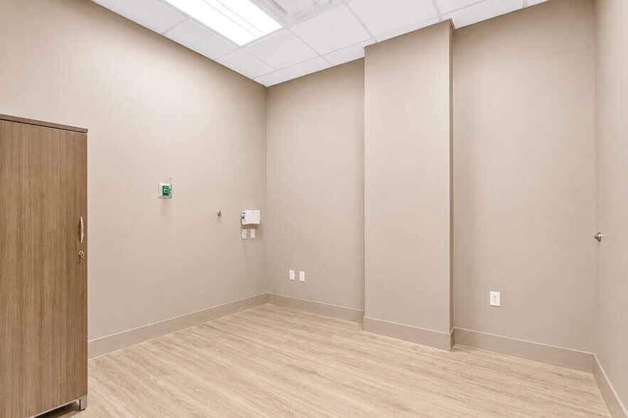 More Photos Of 9410 Calumet Ave, Munster Medical For Lease