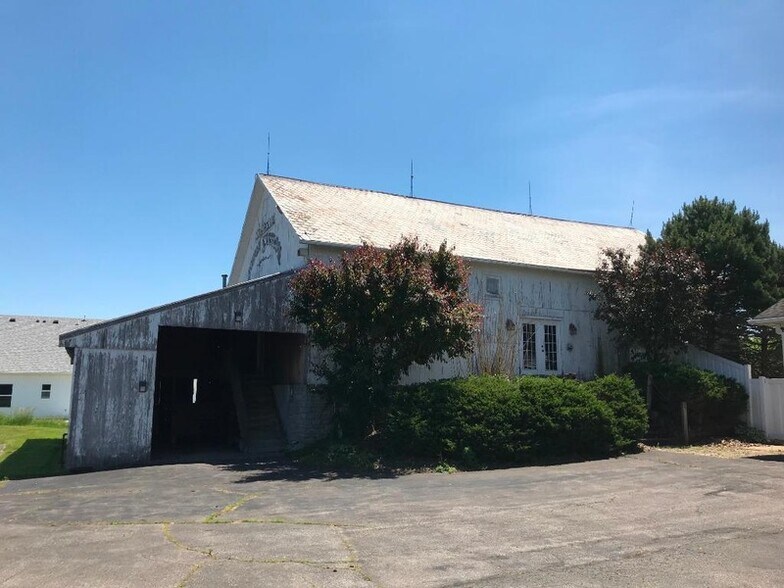 More Photos Of 612 N Center St, LaGrange Lodge Meeting Hall For Lease