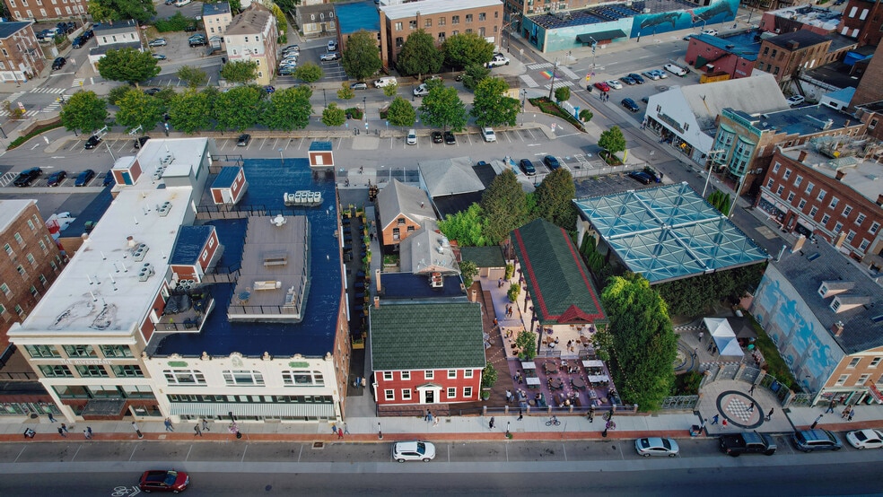 More Photos Of 109-111 Bank St, New London Restaurant For Lease