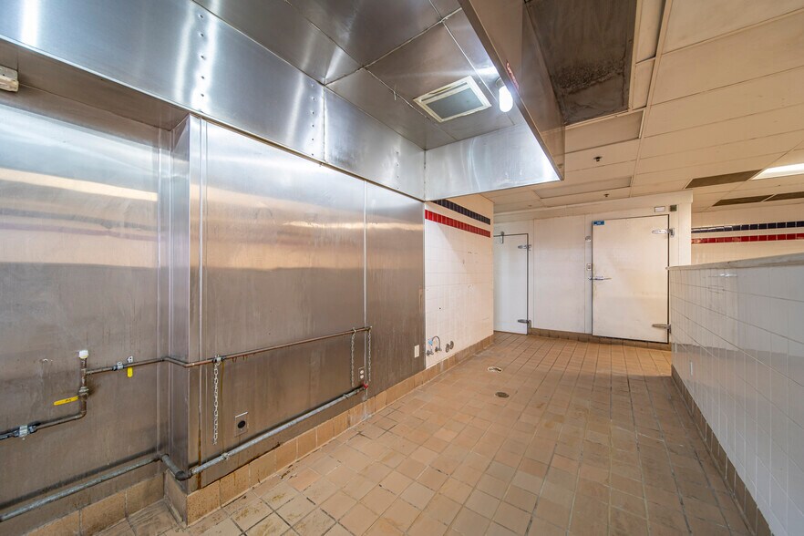 More Photos Of 580 N Atlantic Blvd, Monterey Park Apartments For Lease