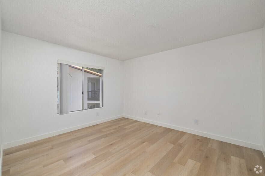 More Photos Of 9360 Creekside Ct, Santee Apartments For Sale