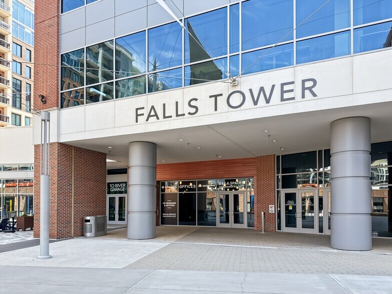 More Photos Of 355 S Main St, Greenville Coworking Space