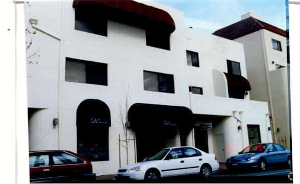 More Photos Of 2441 Park Blvd, Palo Alto Unknown For Lease