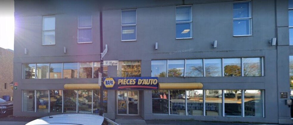 Primary Photo Of 1088 Rue De L'église, Verdun General Retail For Lease