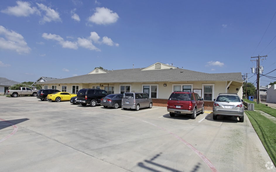 More Photos Of 4516 Boat Club Rd, Fort Worth Office For Lease