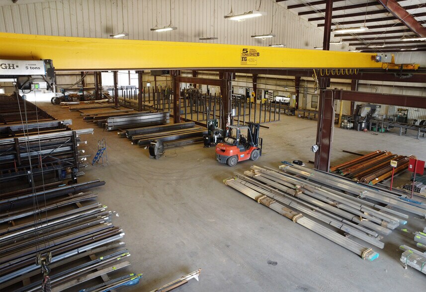 More Photos Of 8102 County Road 313 E, Tyler Distribution For Sale