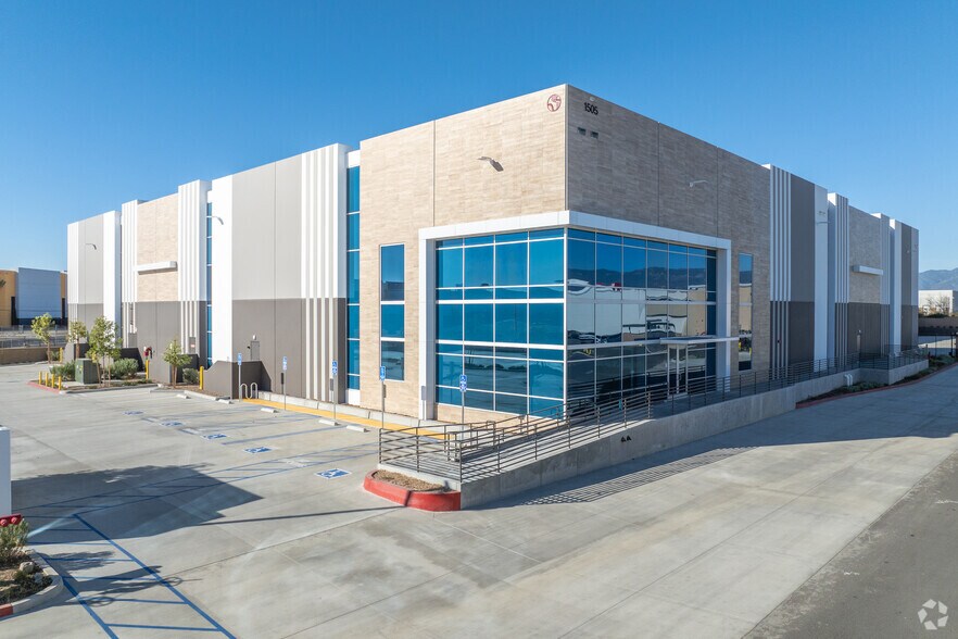 Primary Photo Of 1505 S Willow Ave, Rialto Industrial For Sale
