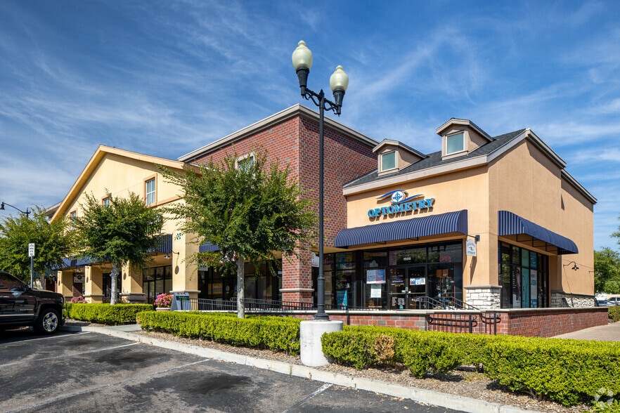 More Photos Of 1893-1995 W Malvern Ave, Fullerton Unknown For Lease