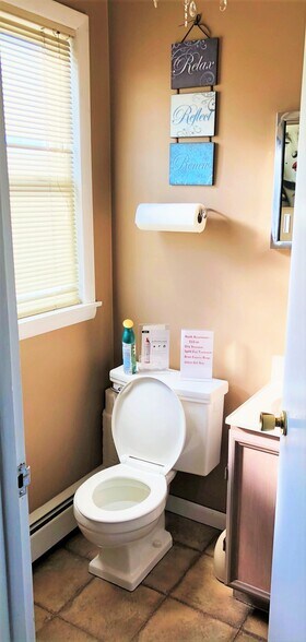 More Photos Of 5512 S Brainard Ave, Countryside Apartments For Lease