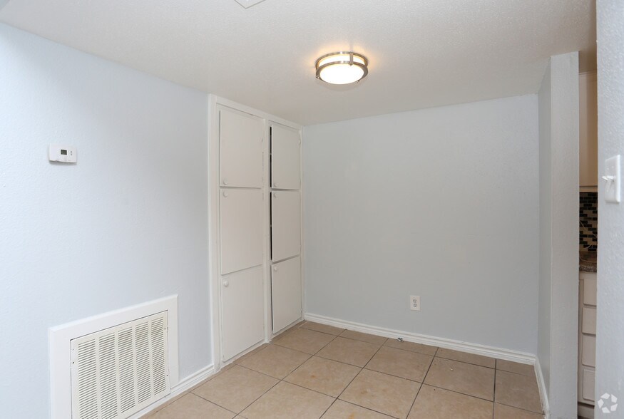 More Photos Of 10000 Hammerly Blvd, Houston Apartments For Sale