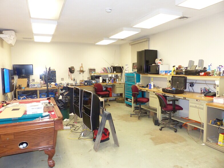 More Photos Of 180 Independence Ave, Quincy Freestanding For Sale