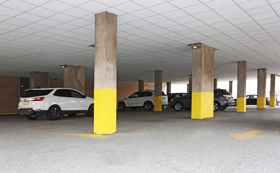More Photos Of 175-01 Rockaway Blvd, Jamaica Office For Lease