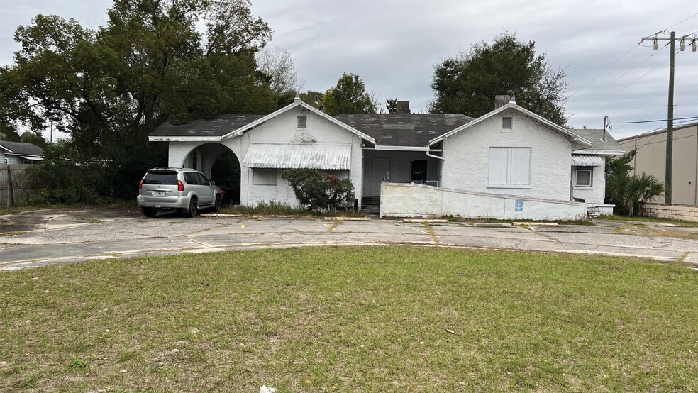 More Photos Of 3834 Blanding Blvd, Jacksonville Auto Repair For Sale