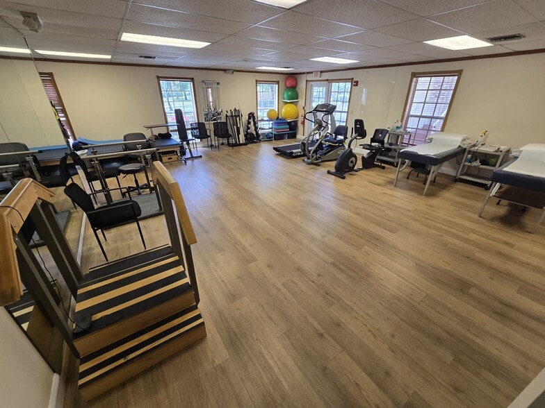 More Photos Of 7777 N University Dr, Tamarac Medical For Sale