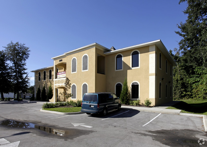 Primary Photo Of 200 N John Young Pky, Kissimmee Office For Lease