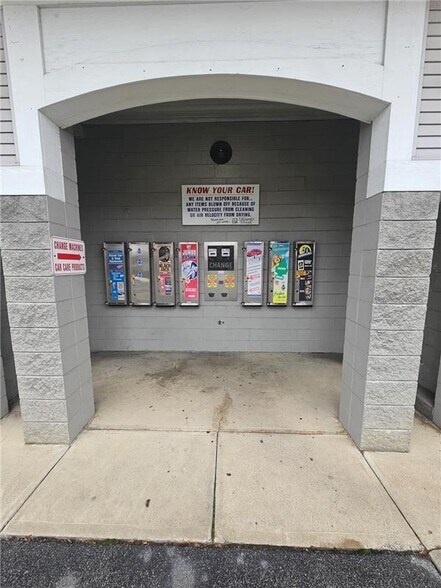 More Photos Of 316 W Liberty St, Rome Specialty For Sale