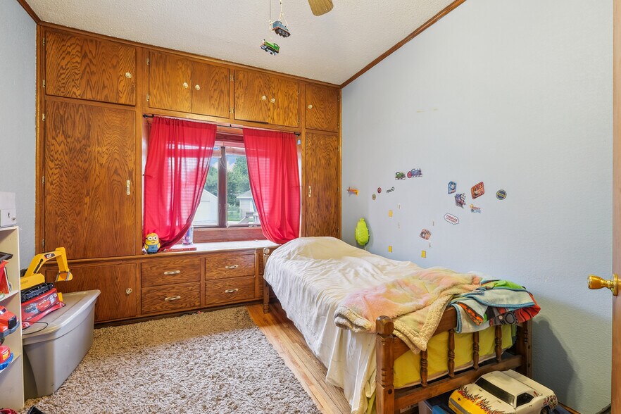 More Photos Of 1271 7th St W, Saint Paul Apartments For Sale