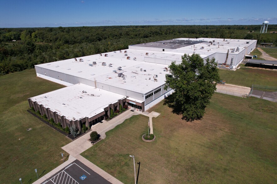 More Photos Of 836-838 N Delsea Dr, Clayton Manufacturing For Sale