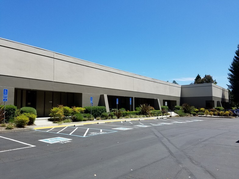 More Photos Of 1330 Redwood Way, Petaluma Warehouse For Lease