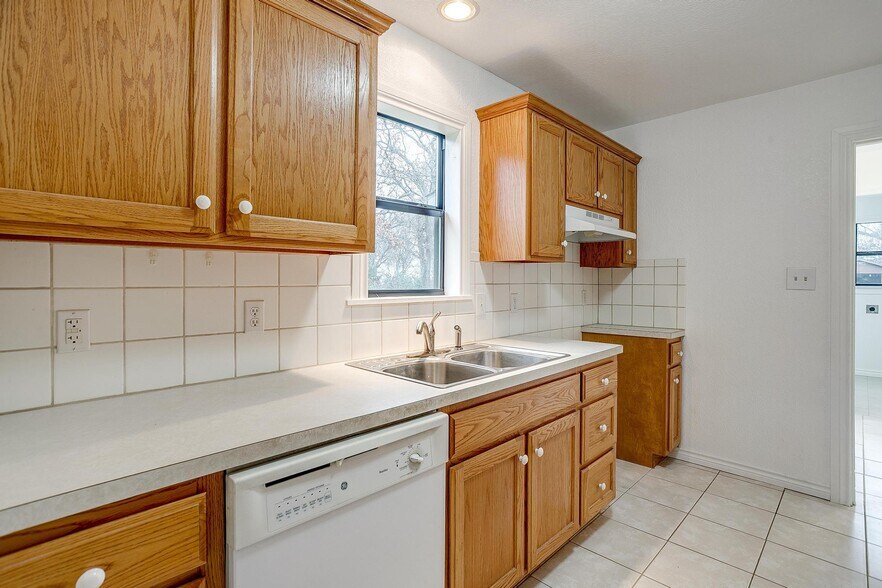 More Photos Of 4011 US-67, Cleburne Land For Sale