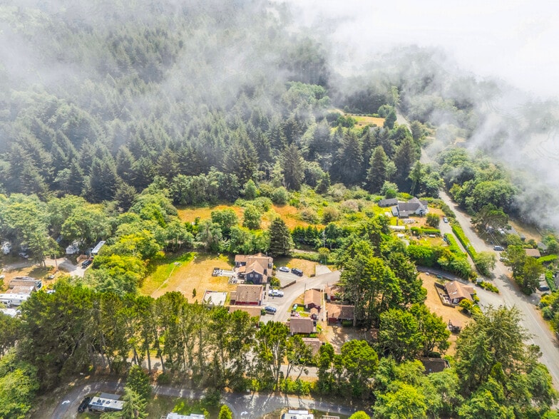 More Photos Of 3415 Patricks Point Dr, Trinidad Lodge Meeting Hall For Sale