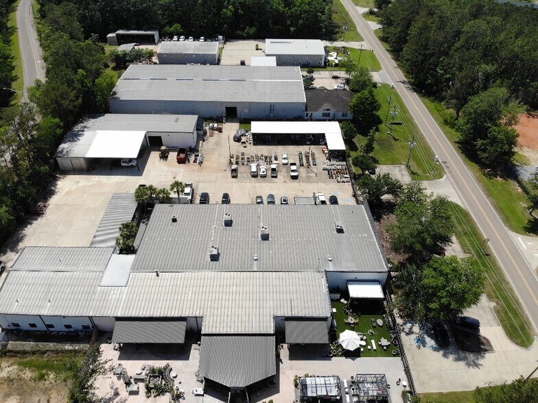 More Photos Of 29080 -29092 Krentel Rd, Lacombe Flex For Sale