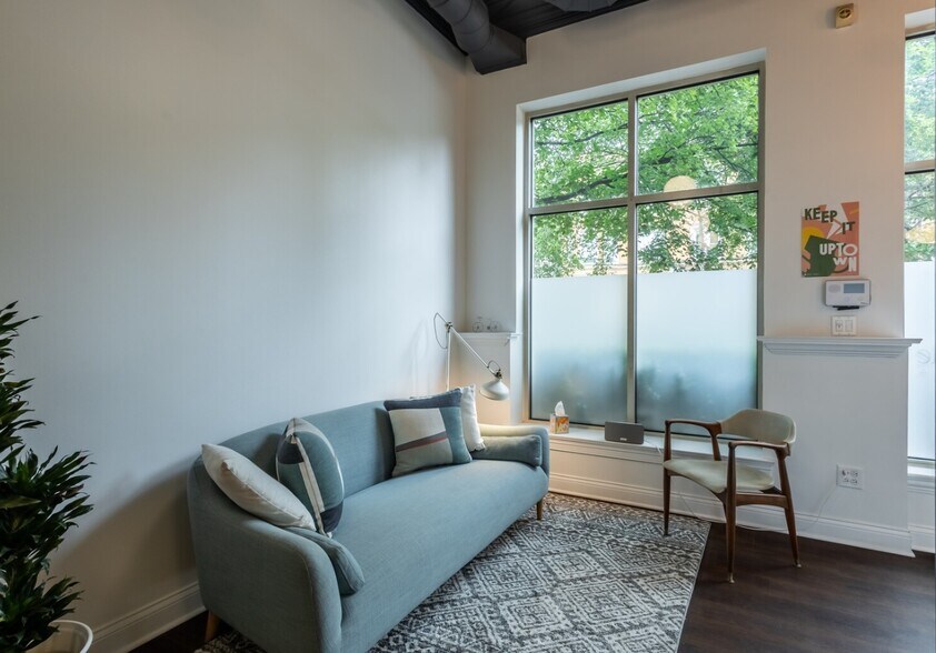 More Photos Of 4704 N Kenmore Ave, Chicago Apartments For Sale