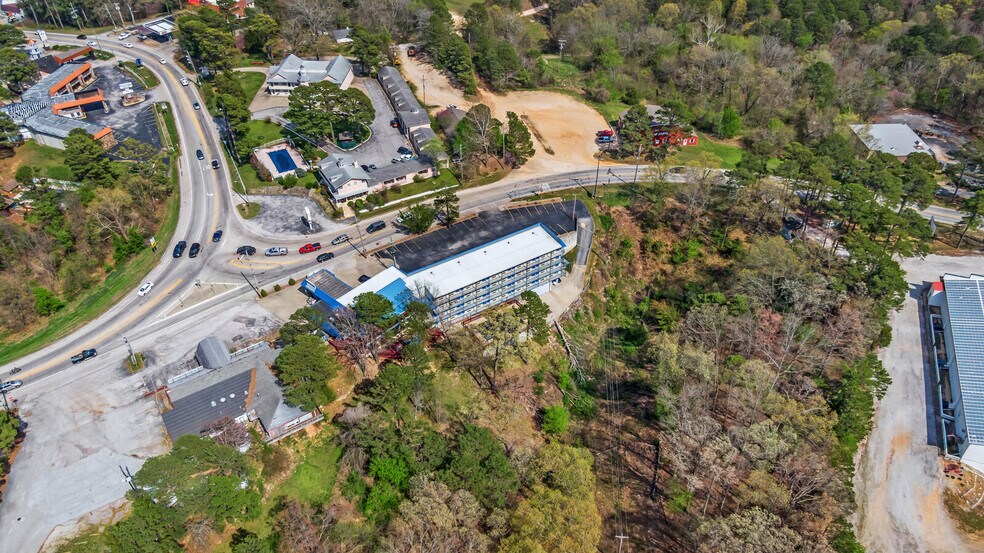 More Photos Of 110 Huntsville Rd, Eureka Springs Hotel For Sale