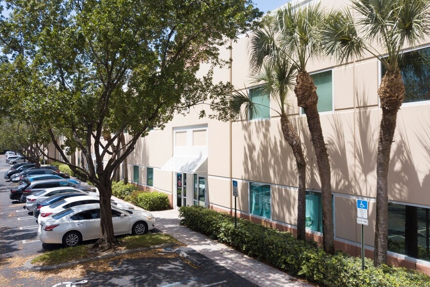 More Photos Of 601 N Congress Ave, Delray Beach Warehouse For Sale