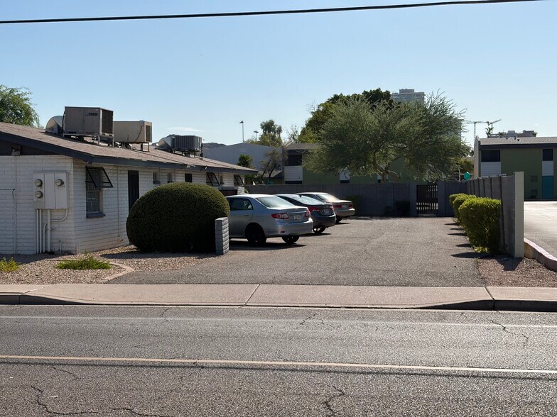 More Photos Of 601-611 S Hardy Dr, Tempe Apartments For Sale