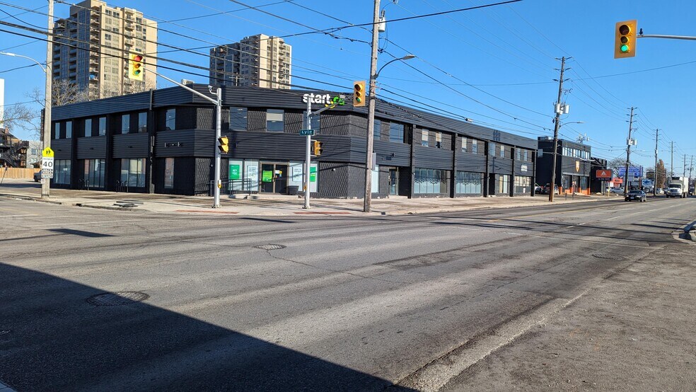 More Photos Of 700 York St, London Office For Lease