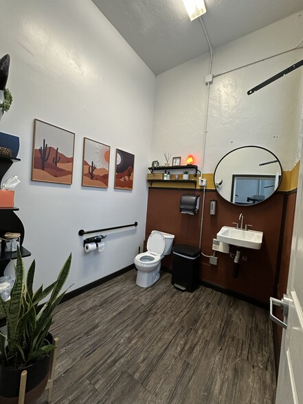 More Photos Of 2903-2911 El Cajon Blvd, San Diego Storefront For Lease