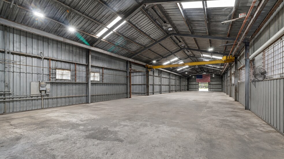 More Photos Of 3145 US Highway 92 E, Lakeland Warehouse For Lease