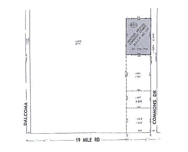 More Photos Of 43301-43391 Commons Dr, Clinton Township Medical For Lease