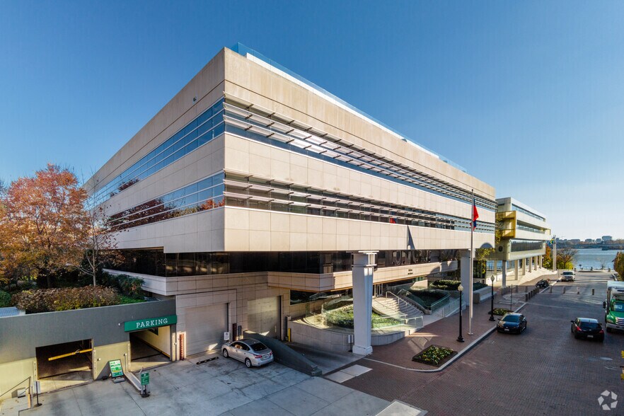 More Photos Of 2900 K St NW, Washington Office For Sale