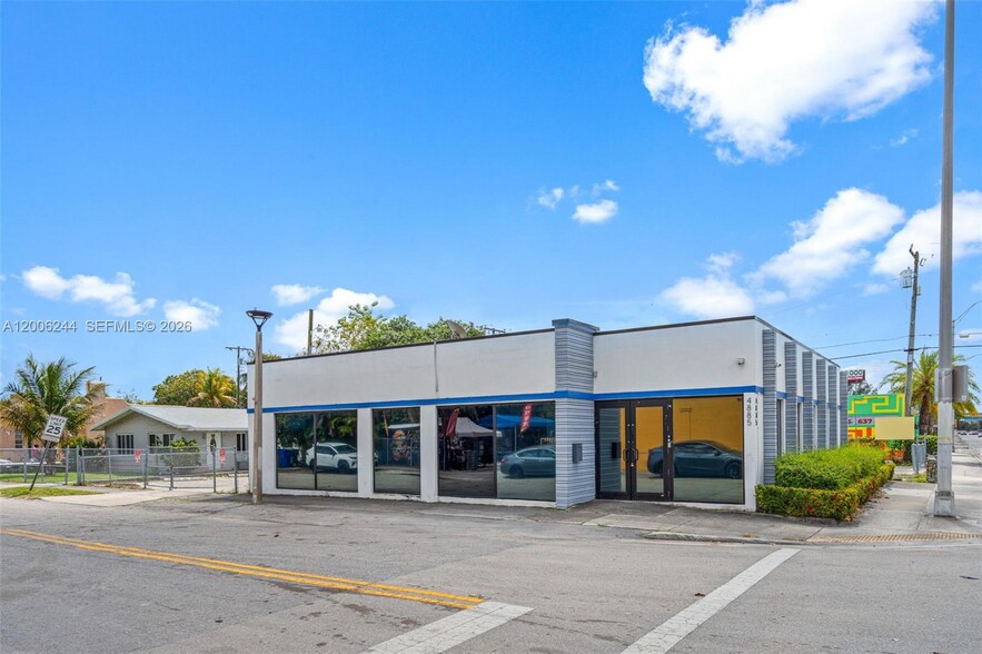 More Photos Of 4885 NW 7th Ave, Miami Office For Sale