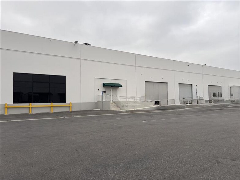 More Photos Of 700-710 Union St, Montebello Unknown For Lease