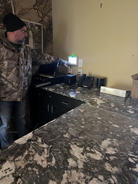 More Photos Of 10321 Chapman Hwy, Seymour Restaurant For Sale