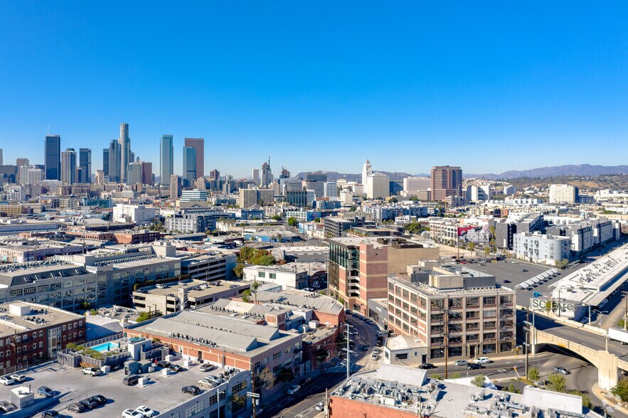More Photos Of 1019 E 4th Pl, Los Angeles Loft Creative Space For Lease