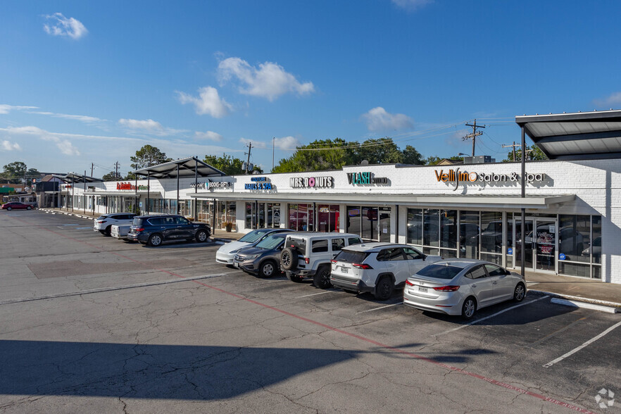 Primary Photo Of 14745-14785 Memorial Dr, Houston Freestanding For Lease