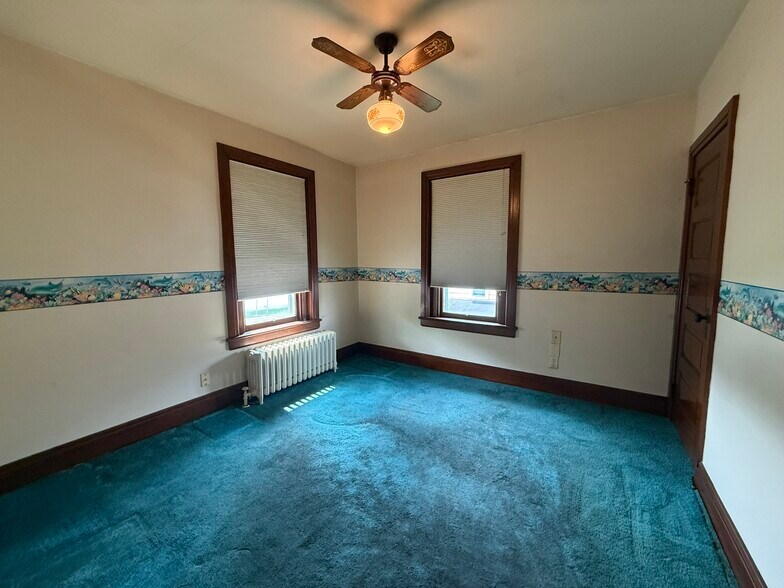 More Photos Of 40 Hockersville Rd, Hershey Freestanding For Sale
